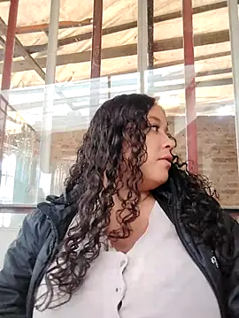 You-sexy-starr's cam snapshot