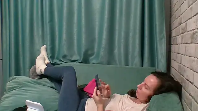 ALICAINWONDERLAND's cam snapshot