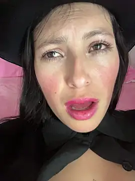 Mia_salinass's cam snapshot