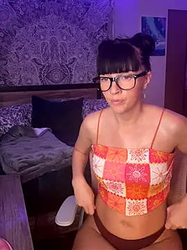 MaciiMayy's cam snapshot