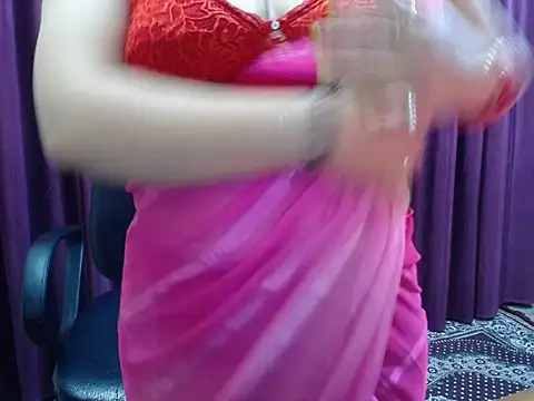 Tanvi_05's cam snapshot