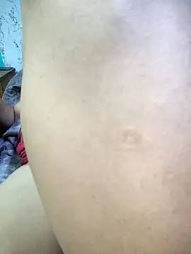 katieforest's cam snapshot