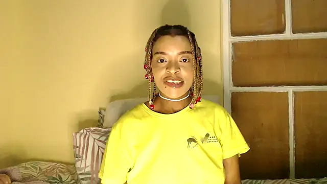 prettypussy622952's cam snapshot