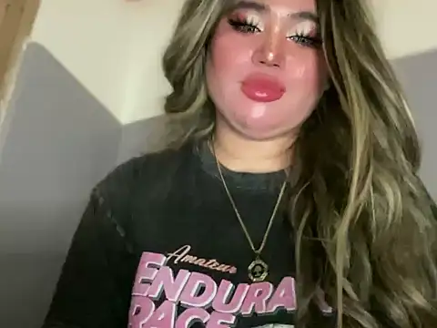 Naughtyrosecum live sex cam