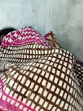 V_HOT_CUTE's cam snapshot