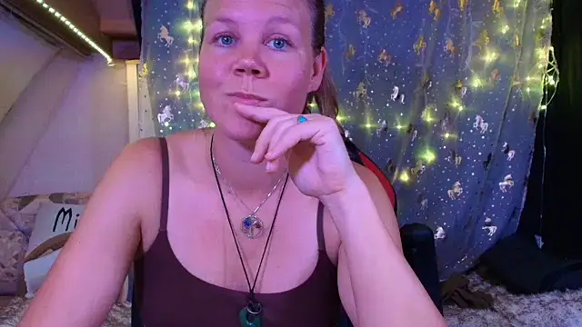 CallMeMaria's cam snapshot