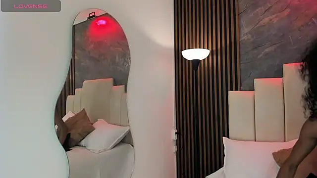 catiusca_reyes_03's cam snapshot