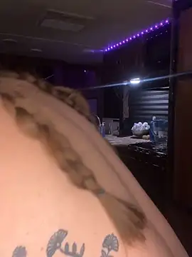 chellerayy's cam snapshot