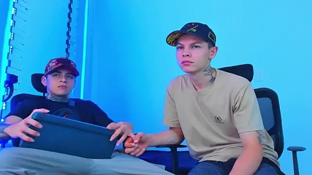 HOT_boy2025's cam snapshot