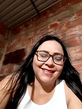 Dirty-Momm-Divorced-Hot's cam snapshot