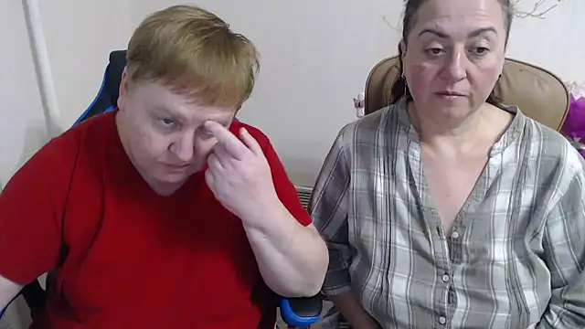 Bertie_Adeline's cam snapshot