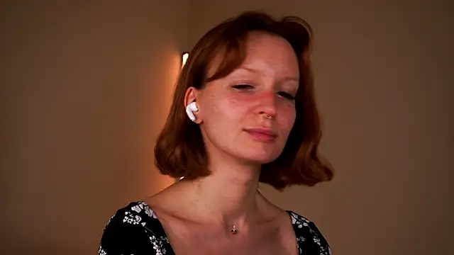 Liuba_Fox's cam snapshot