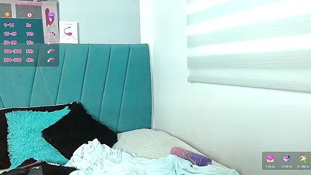 Chloe_Brown3's cam snapshot