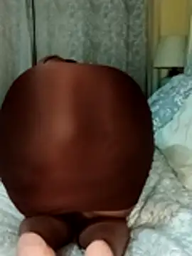 Luciouslips00's cam snapshot