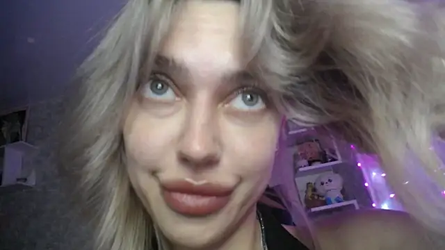 NickyAdamidi's cam snapshot