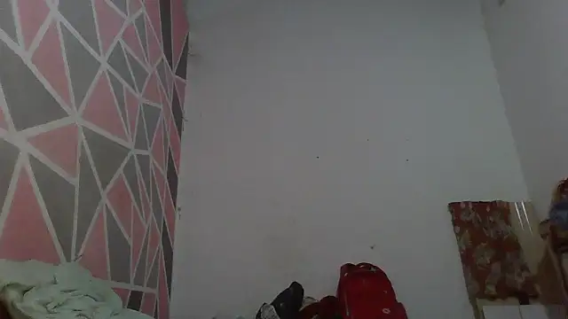 thasmyni's cam snapshot