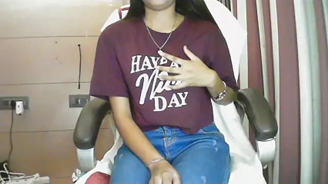 collage_hoty's cam snapshot