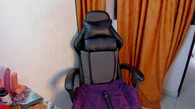 MeganBrounette's cam snapshot