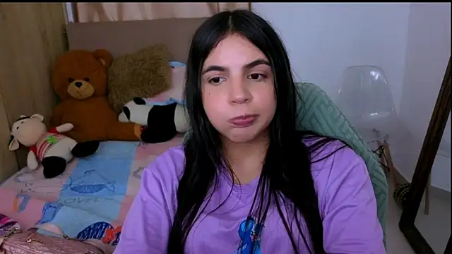 _elenna's cam snapshot