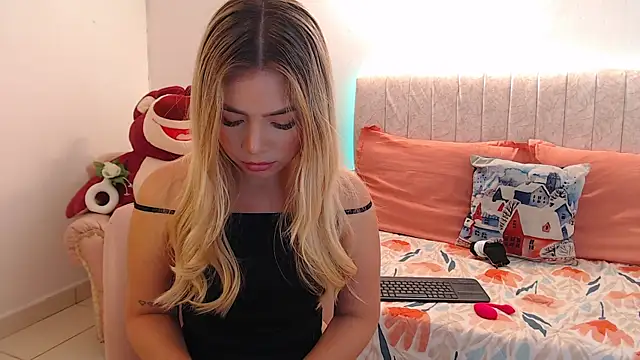 _Tiffany1's cam snapshot