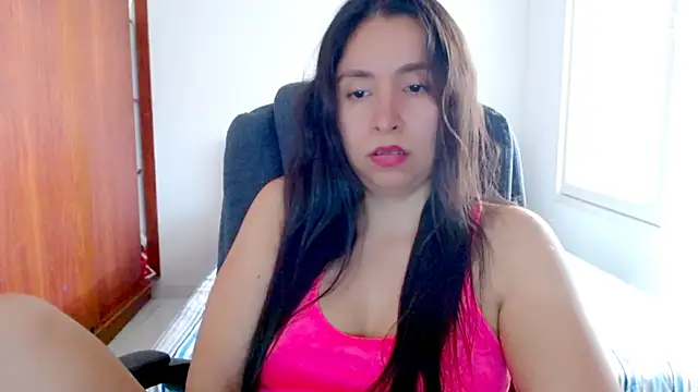 emely_sexx20's cam snapshot