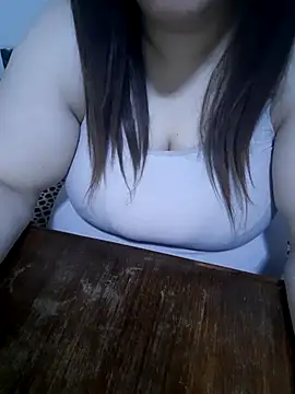 Madam-bezoul-'s cam snapshot