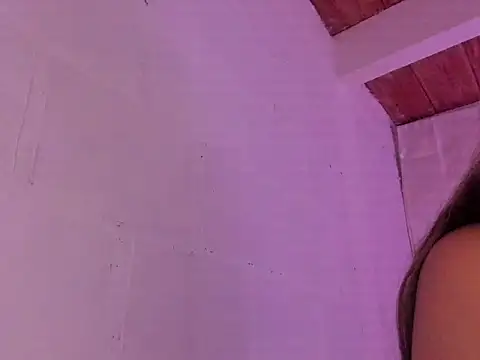 Julia-Blair's cam snapshot