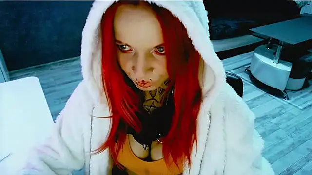 InesGold's cam snapshot