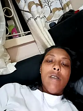 Indian-Hottie001's cam snapshot