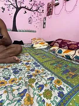 Couplejyoti01 live sex cam