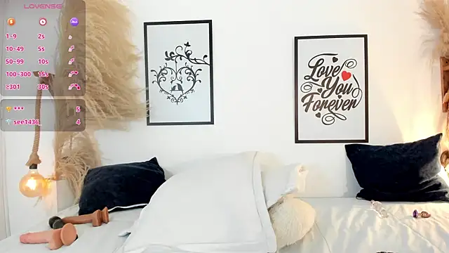 mia_lourence's cam snapshot