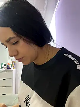 Marianahb-e's cam snapshot