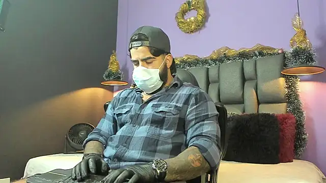 Lyon_vach live sex cam