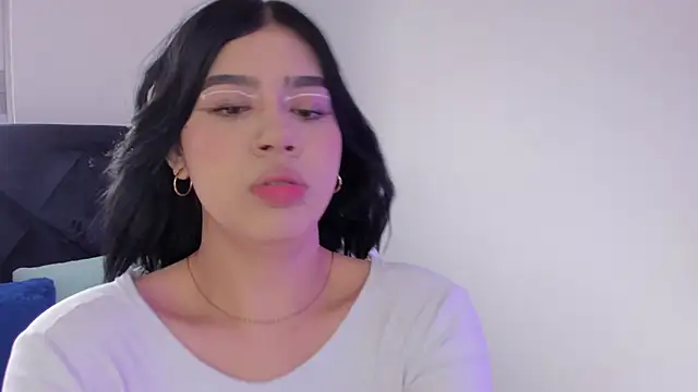 Lily_Woodz's cam snapshot