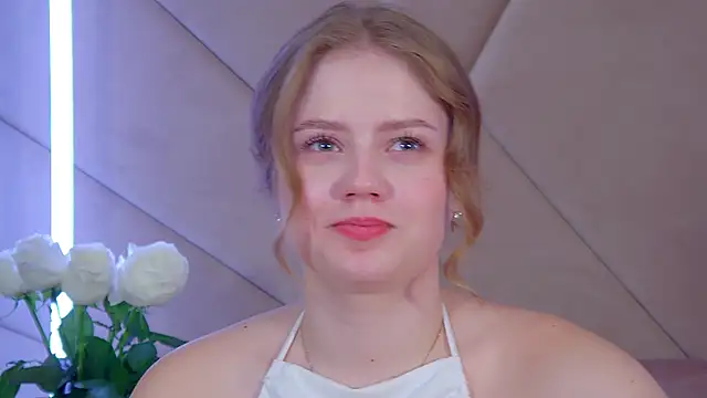 SelinSwarovski live sex cam