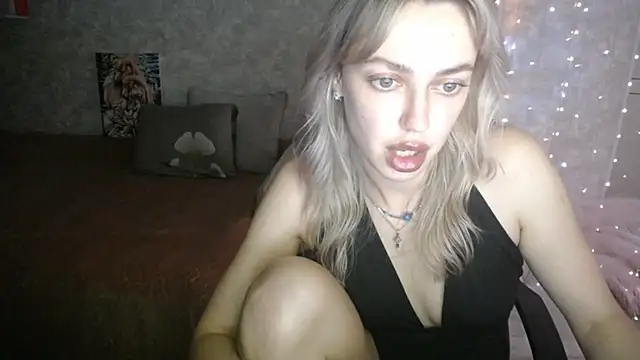 NickyAdamidi's cam snapshot