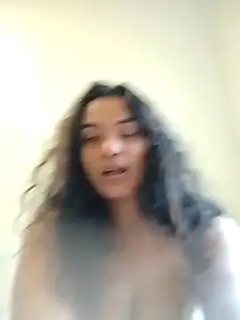 SoakedUpKitty-'s cam snapshot