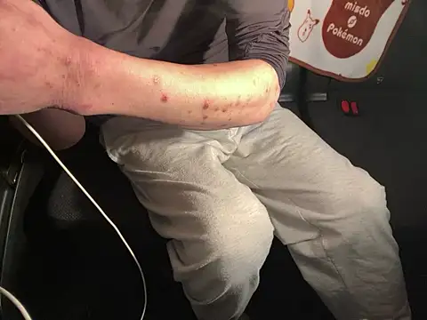 SPOTSCAMEL live sex cam