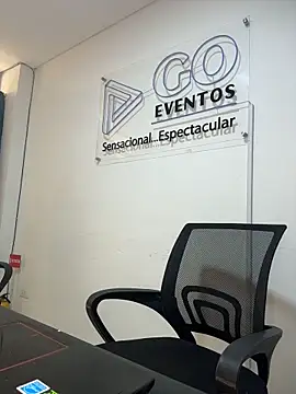 Sarahlove_90's cam snapshot