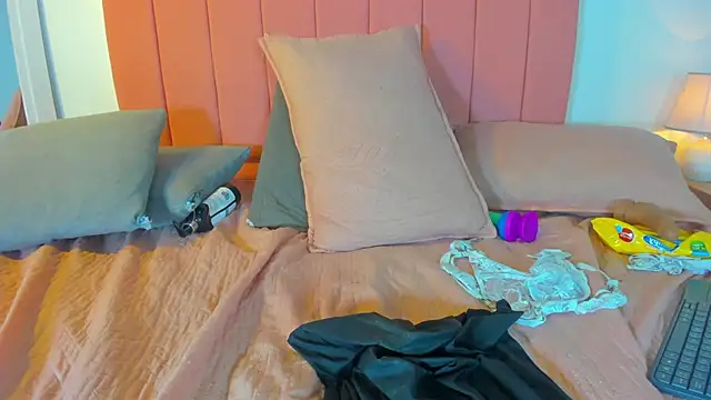 lizz_dolly's cam snapshot