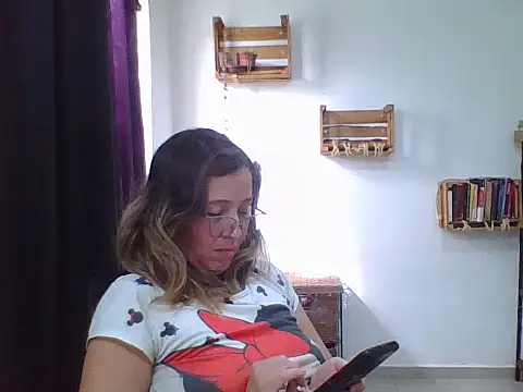 charlott_ponce's cam snapshot