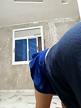 Rouzalinda's cam snapshot