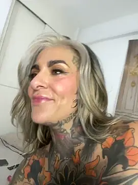 remyflux666's cam snapshot