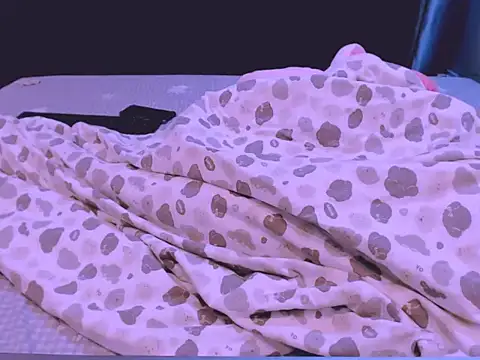 ravy_kim's cam snapshot