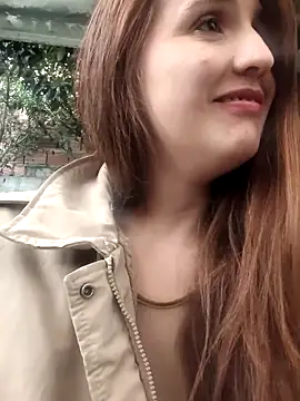 Alyah_1-2's cam snapshot