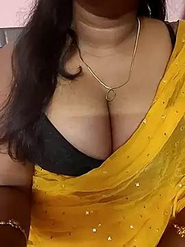 Keerthee_'s cam snapshot