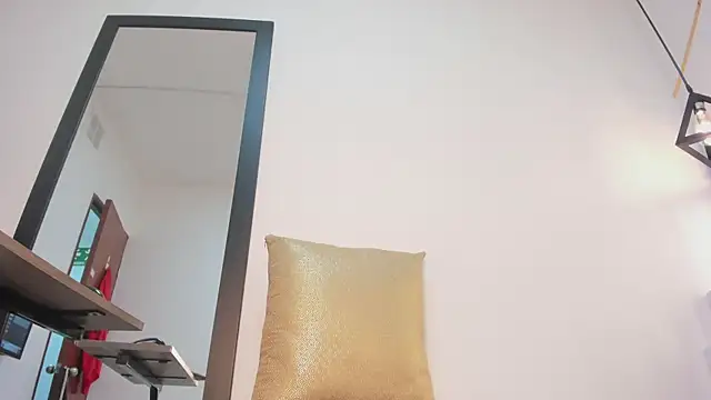 _rebecca1's cam snapshot