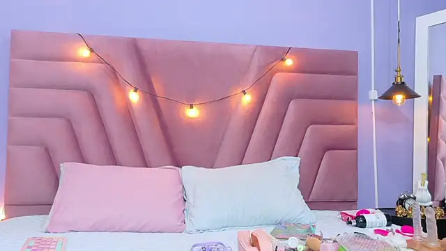 Beautifulskinny18's cam snapshot