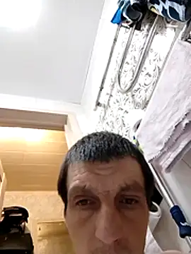 N_i_k_o_l_a_u's cam snapshot