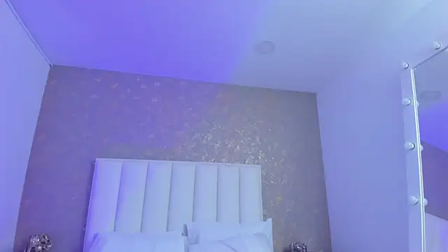 KaylieBrooks's cam snapshot